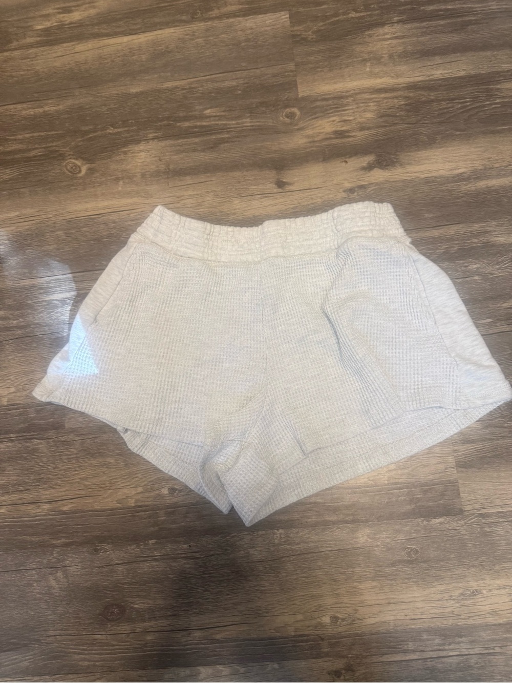 Women's Gray Waffle-Knit Athletic Shorts with Elastic Waist and pockets